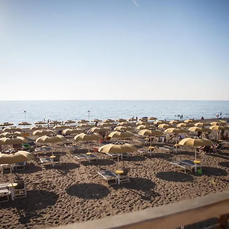 Apartment Rubino A 150m Dal Mare Con Posto Auto