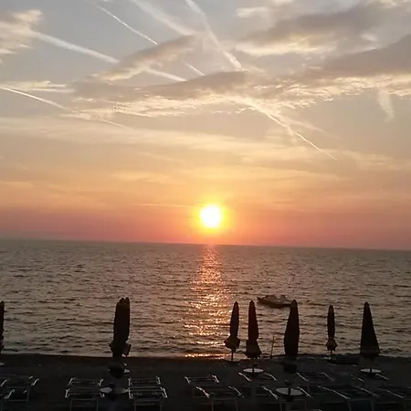 Apartment Rubino A 150m Dal Mare Con Posto Auto *